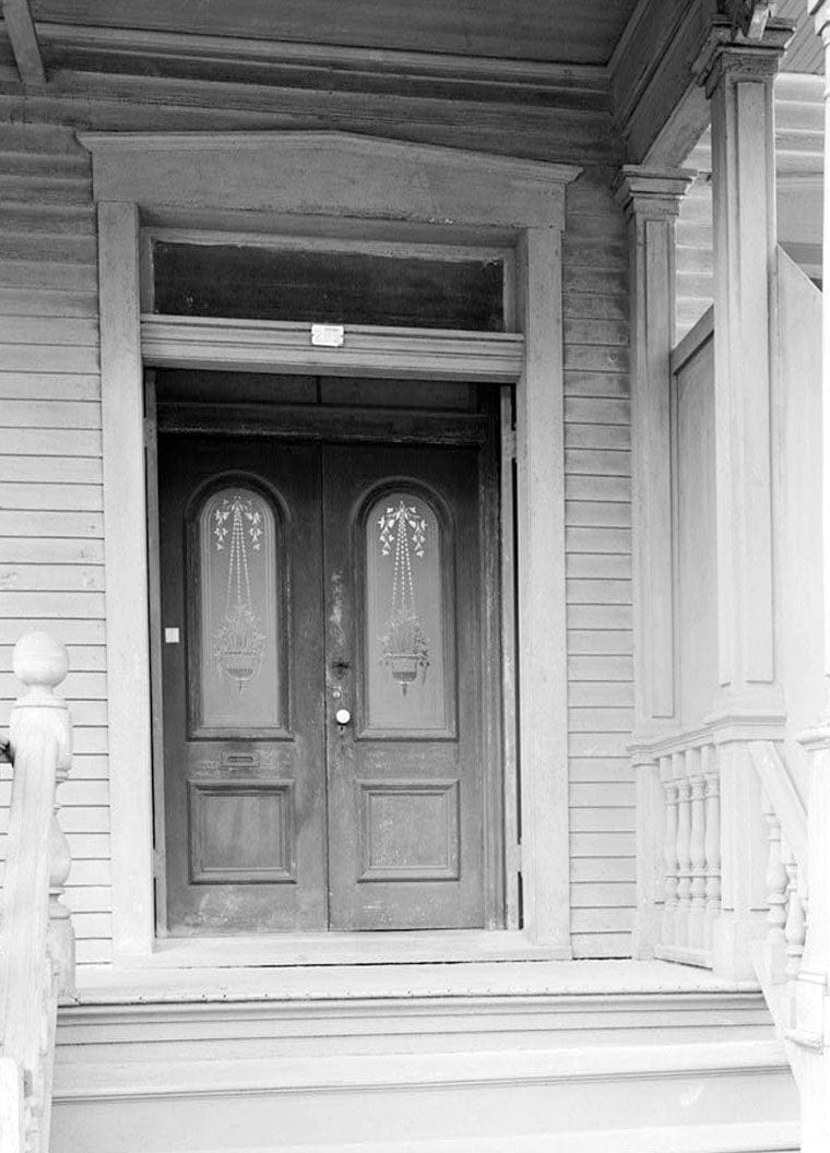 Historic Photo : Savannah Victorian Historic District, Bounded by Gwinnett, East Broad, West Broad Street & Anderson Lane, Savannah, Chatham County, GA 138 Photograph