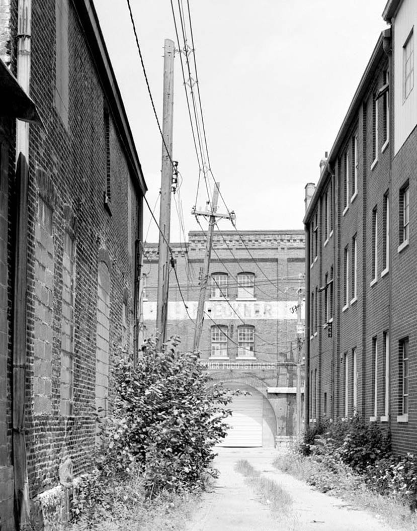 Historic Photo : Dubuque Commercial & Industrial Buildings, Dubuque, Dubuque County, IA 71 Photograph
