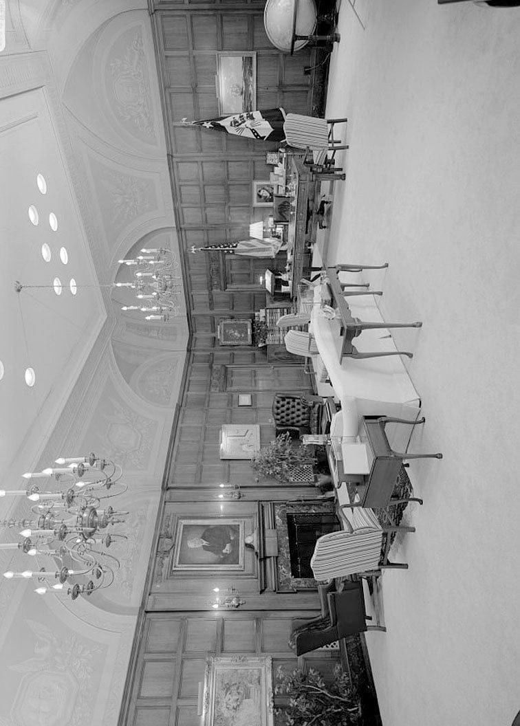 Historic Photo : United States Department of Commerce, Bounded by Fourteenth, Fifteenth, and E streets and Constitution Avenue, Washington, District of Columbia, DC 18 Photograph