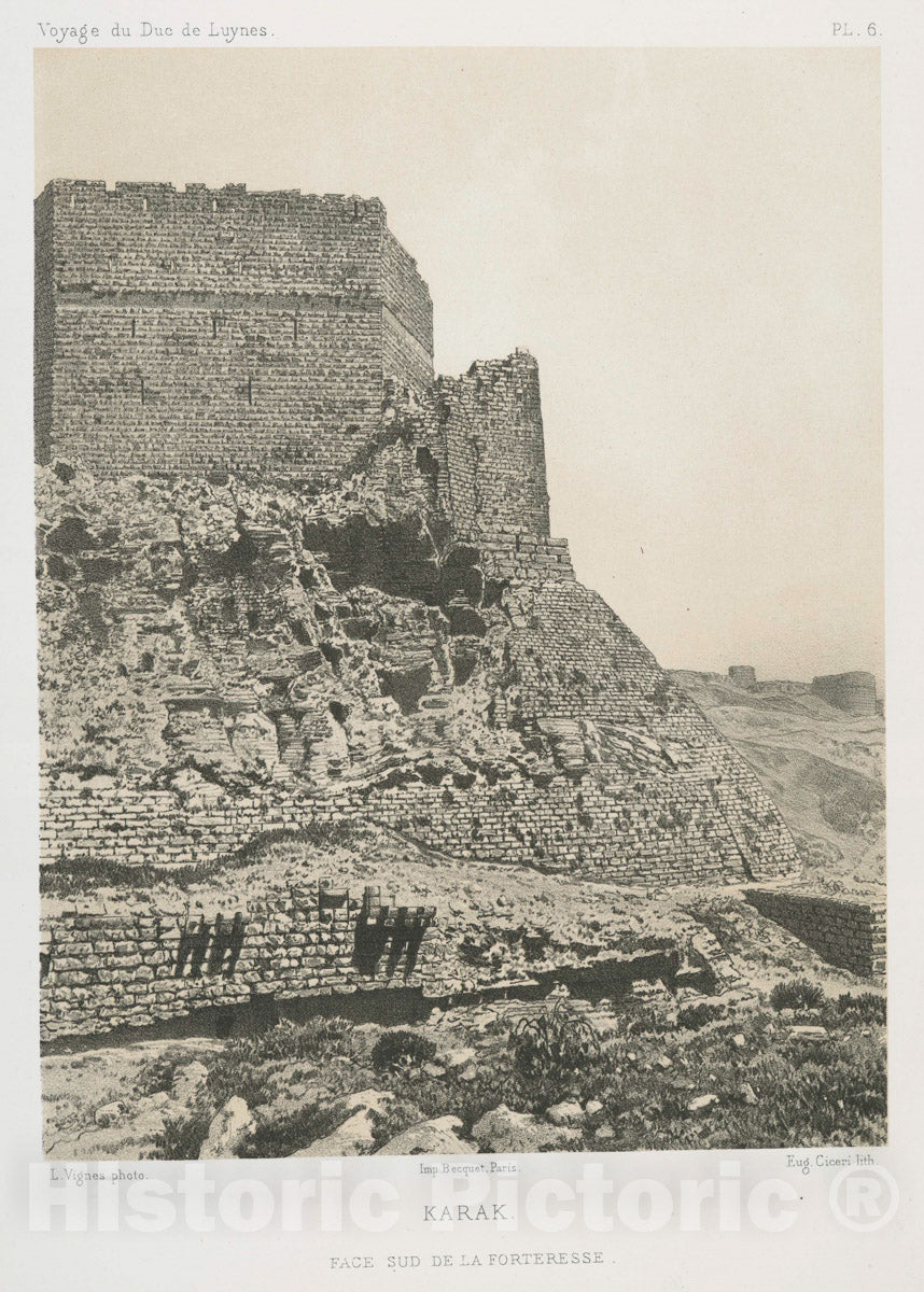 Art Print : 1874, Karak, face sud de la forteresse. - Vintage Wall Art