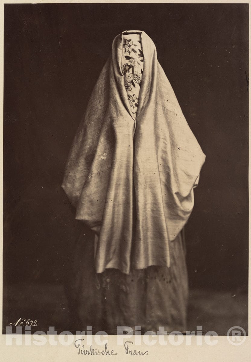 Photo Print : Félix Bonfils - Femme turque en Toilette de Ville : Vintage Wall Art