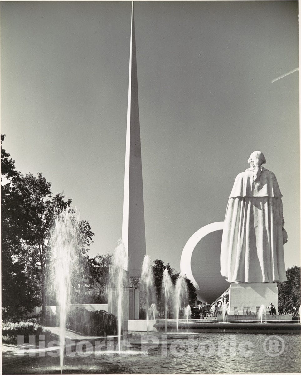 Photo Print : Samuel H. Gottscho - Fountains, 1939 New York World's Fair, with Trylon and Perisphere in Background : Vintage Wall Art