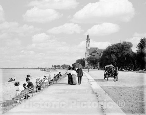 Chicago Historic Black & White Photo, Lake Shore Drive in Jackson Park, c1907 -