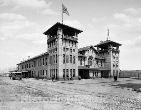 Charleston Historic Black & White Photo, Outside Union Station, c1915 -