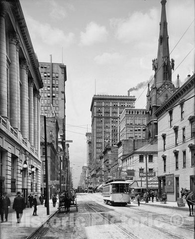 Cincinnati Historic Black & White Photo, Looking West on Fourth Street, c1907 -