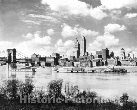 Historic Black & White Photo - Cincinnati, Ohio - Fountain Square, c1900 -
