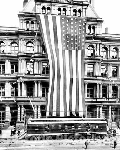 Historic Black & White Photo - Cincinnati, Ohio - Patriotism at the Post Office, c1910 -