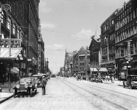 Historic Black & White Photo - Cleveland, Ohio - East Ninth Street, c1915 -