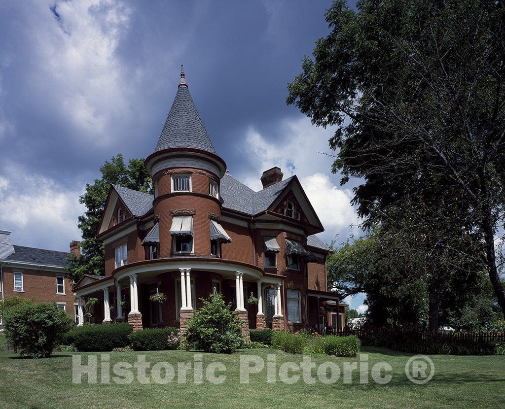 Dubuque, IA Photo Historic House in Dubuque, Iowa Historic Pictoric