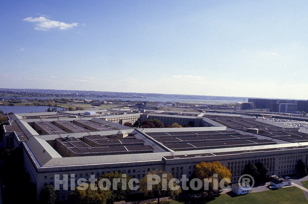 Arlington, VA Photo - Aerial view of the Pentagon, Arlington, Virginia