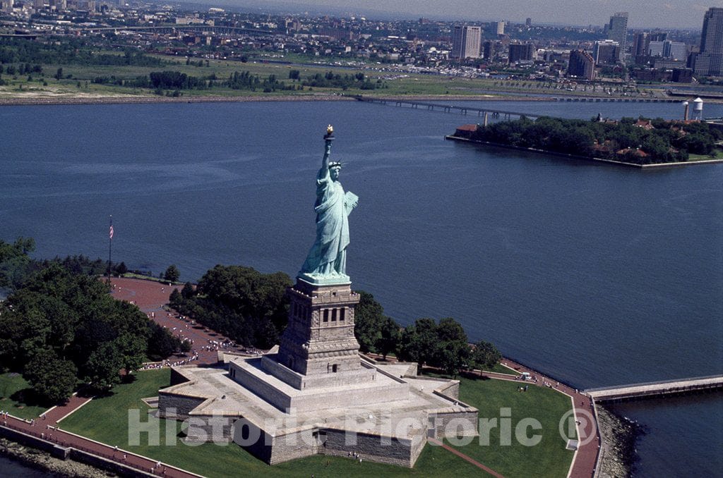 New York, NY Photo - Aerial View of The Statue of Liberty, New York