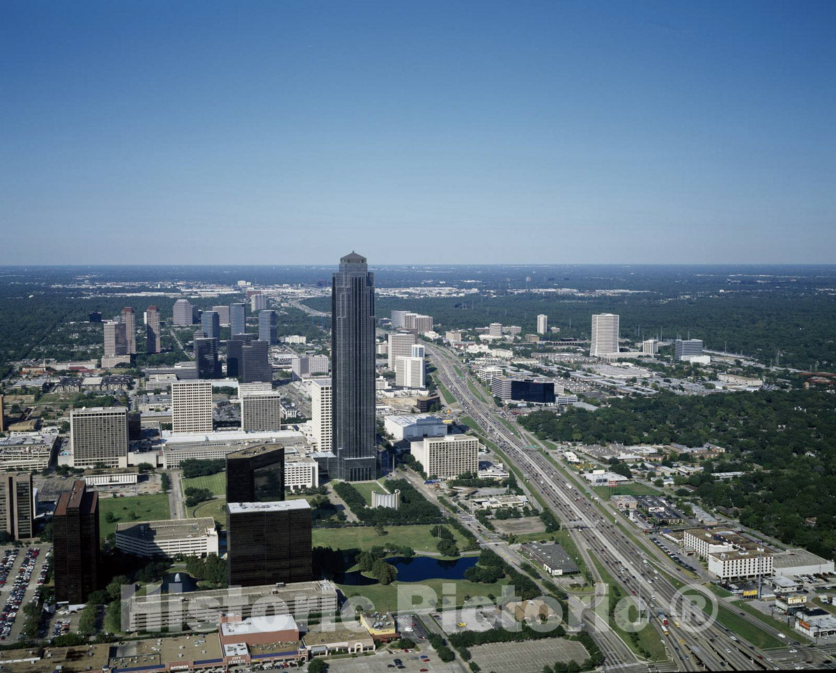 Houston, TX Photo - Williams Tower, (Formerly The Transco Tower) a Skyscraper Located in The Uptown District of Houston, Texas