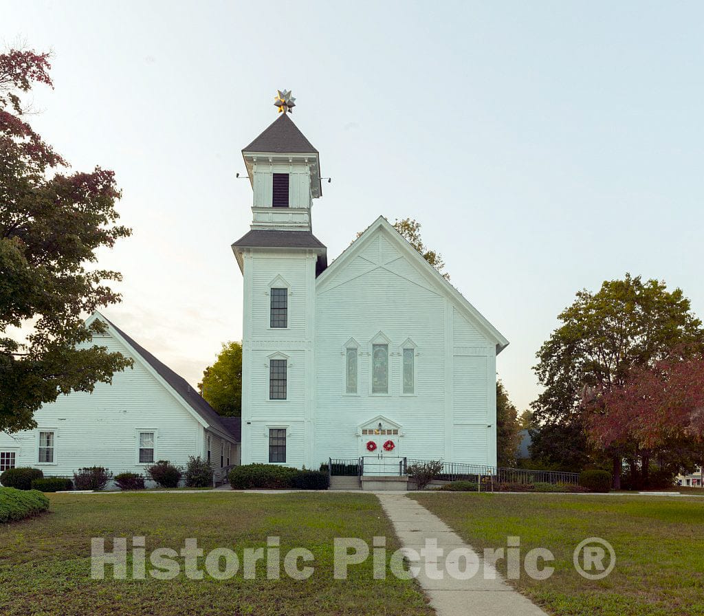 Photo - Riverside United Methodist Church in Kezar Falls, Maine, Near The New Hampshire Border. The Church Building was Dedicated in 1884- Fine Art Photo Reporduction