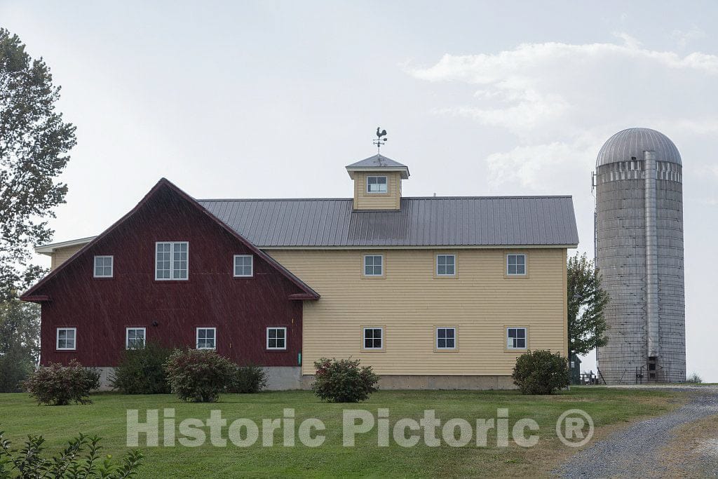 Photo - Two-Toned barn Outside New Haven, Vermont- Fine Art Photo Reporduction