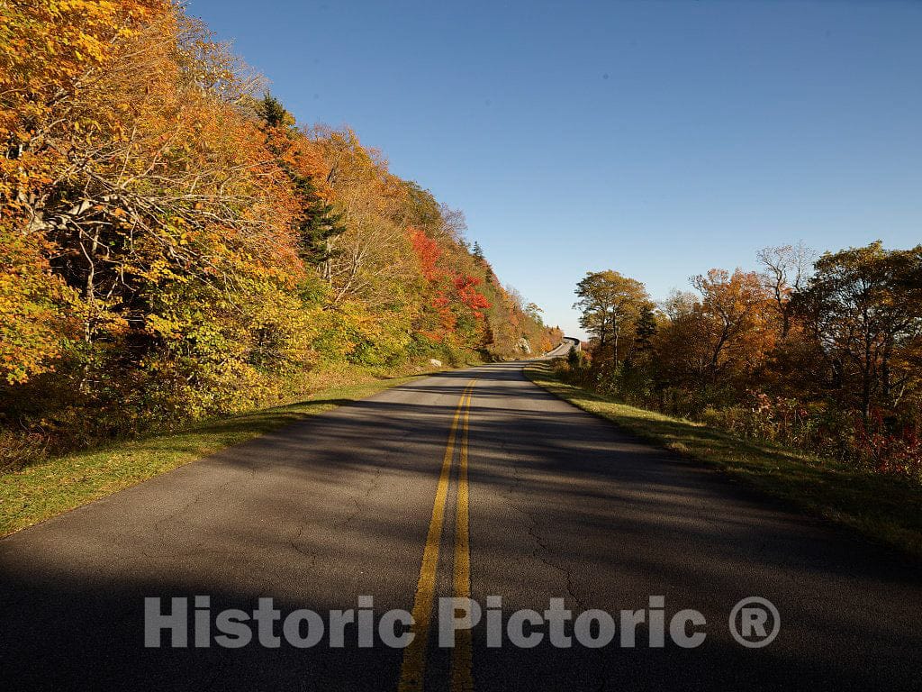 Photo - Fall Scene Along The Southern reaches of The Blue Ridge Parkway, Near Foscoe, North Carolina- Fine Art Photo Reporduction
