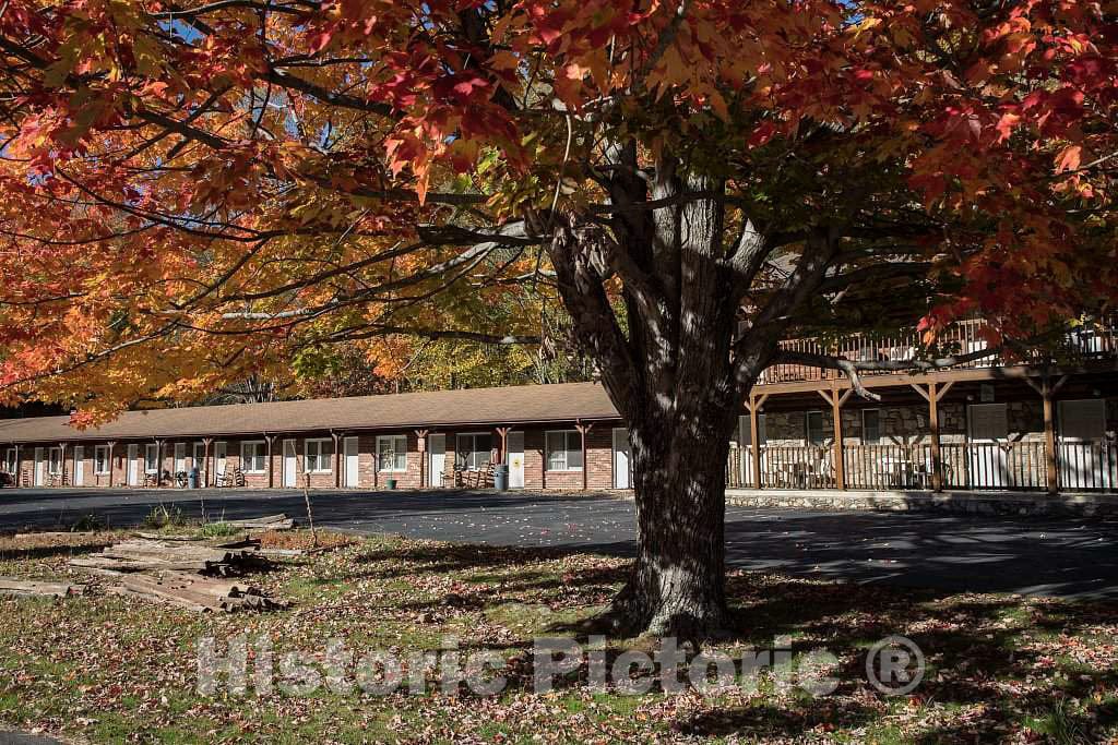 Photo - The classic, drive-up Stony Creek Motel in Maggie Valley, in the Great Smoky Mountain Range of far-western North Carolina- Fine Art Photo Reporduction