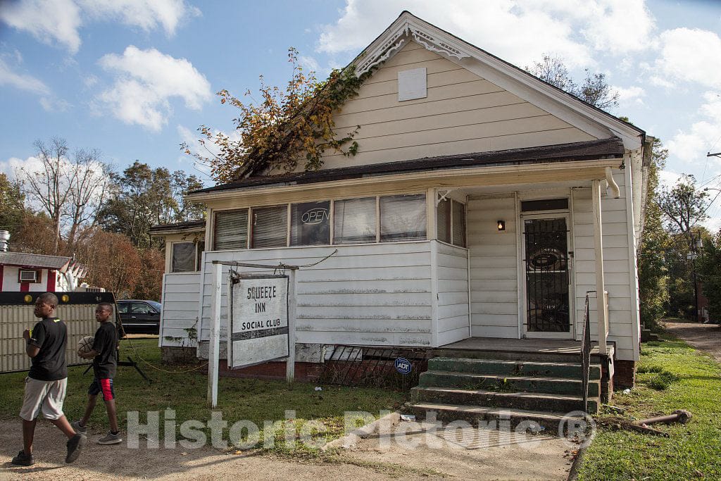 Photo - The Old Squeeze Inn Social Club in Yazoo City, Mississippi- Fine Art Photo Reporduction