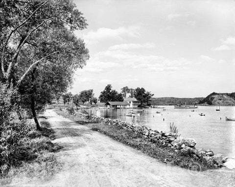 Vermont Historic Black & White Photo, The Road Along Lake Bomoseen, CaMO-eton, c1905 -