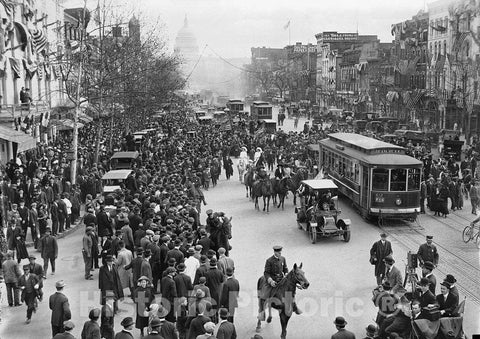 Washington D.C. Historic Black & White Photo, Women's Suffrage Hike Arriving from NYC, c1913 -